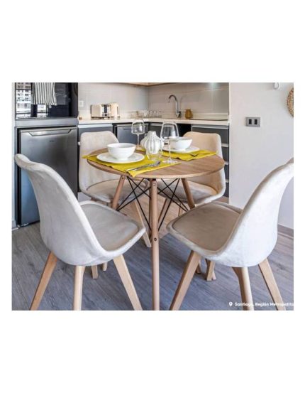 Comedor Eames Soft Tulip 4 personas